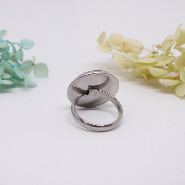 Bague ajustable en acier inoxydable avec des rayures