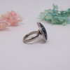Bague ajustable bleu à fleurs blanches