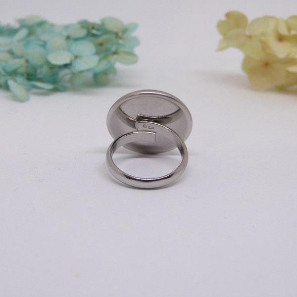 Bague ajustable blanche et bleu en acier inoxydable